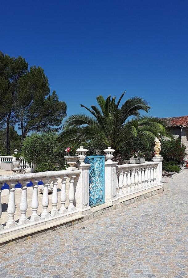 Gite Les Pins Climatise Piscine Chauffee Jardin Peymeinade المظهر الخارجي الصورة